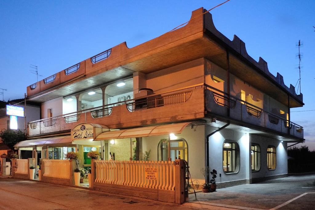 Hotel Lidia Alba Adriatica Exterior foto